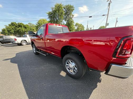 Molten Red Pearlcoat 2026 RAM 2500 Tradesman