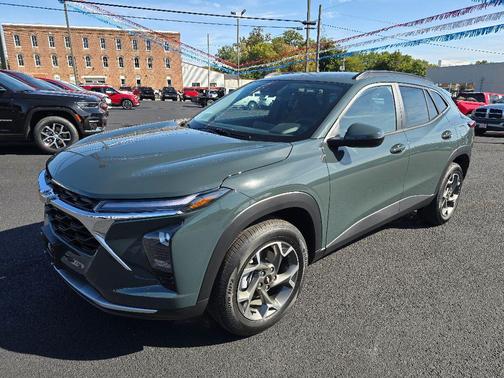 2025 Chevrolet Trax LT