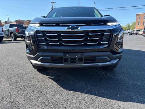 Mosaic Black Metallic 2026 Chevrolet Equinox LT