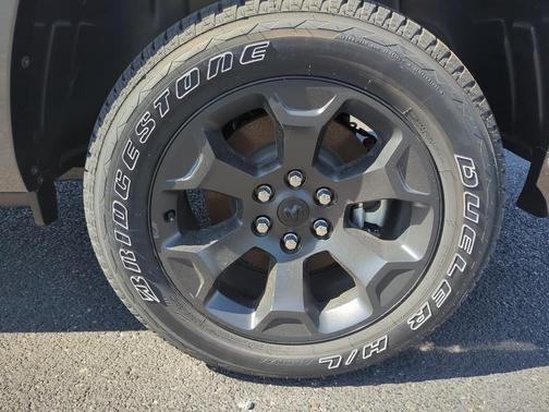 Granite Crystal Clearcoat Metallic 2026 RAM 1500 Big Horn