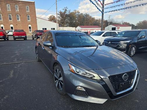 2021 Nissan Altima 2.5 SV