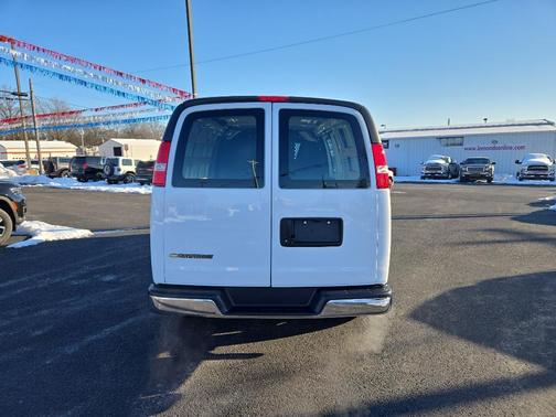 2022 Chevrolet Express 2500 Work Van