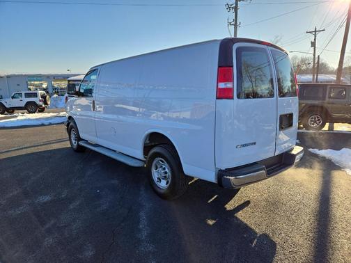 2022 Chevrolet Express 2500 Work Van