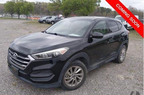 Black Noir Pearl 2018 Hyundai TUCSON SE