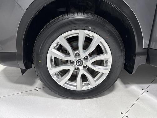 2020 Nissan Rogue Sport SV