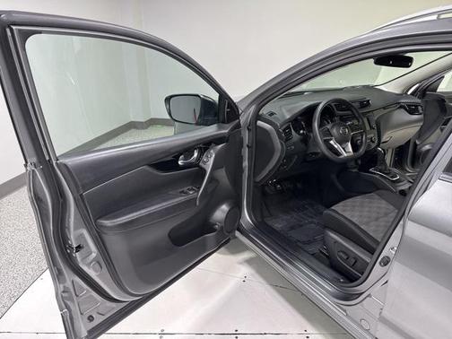 2020 Nissan Rogue Sport SV
