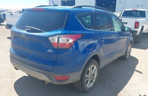 Lightning Blue Metallic 2018 Ford Escape SE