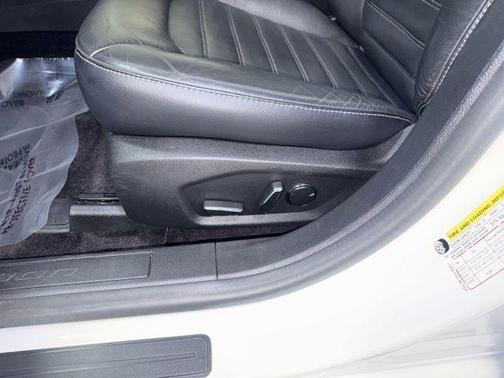 2017 Ford Fusion Energi SE Luxury