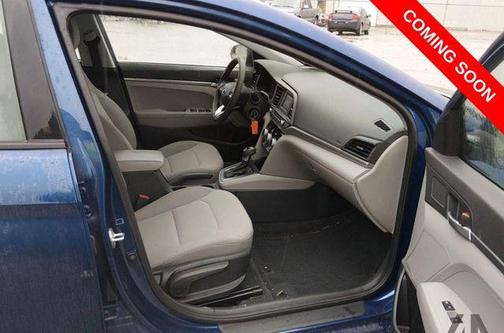 Lakeside Blue 2019 Hyundai ELANTRA SE