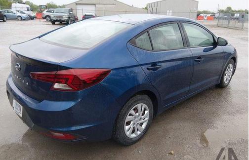 Lakeside Blue 2019 Hyundai ELANTRA SE