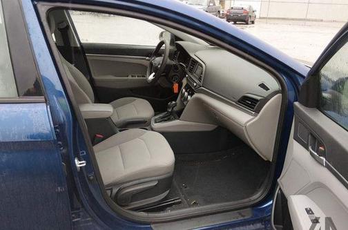 Lakeside Blue 2019 Hyundai ELANTRA SE