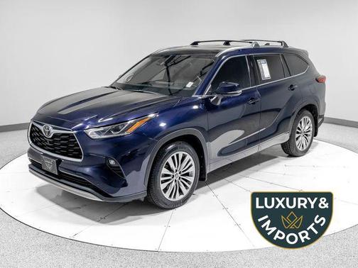 2022 Toyota Highlander Platinum