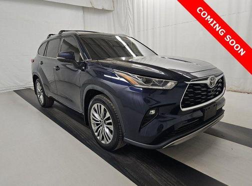 2022 Toyota Highlander Platinum