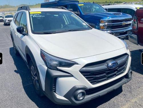 Crystal White Pearl 2023 Subaru Outback Premium