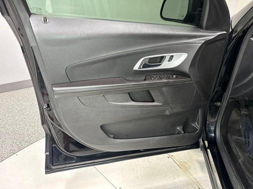 Black 2016 Chevrolet Equinox LT
