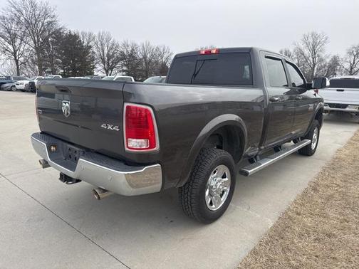 2018 RAM 2500 Laramie Crew Cab 4x4 6'4' Box