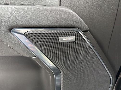 Onyx Black 2024 GMC Sierra 1500 Elevation