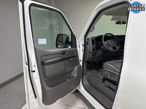 2019 Nissan NV Passenger NV3500 HD S V6