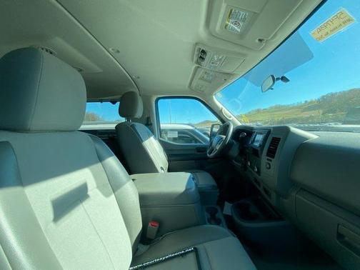 2019 Nissan NV Passenger NV3500 HD S V6