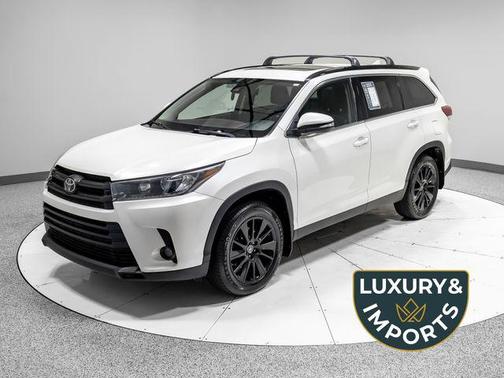 Blizzard Pearl 2019 Toyota Highlander SE