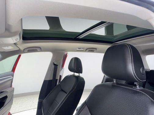 2023 Volkswagen Atlas 3.6L SEL