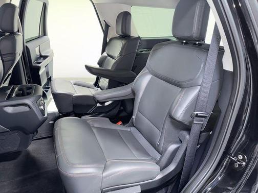 Black Metallic 2025 Ford Expedition Active