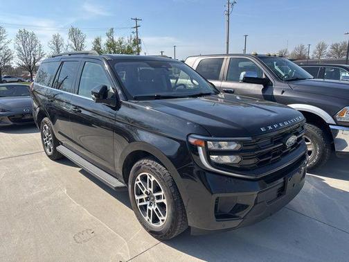 Black Metallic 2025 Ford Expedition Active