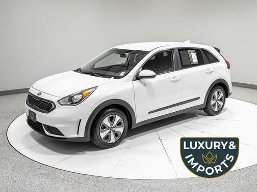 Snow White Pearl 2018 Kia Niro FE
