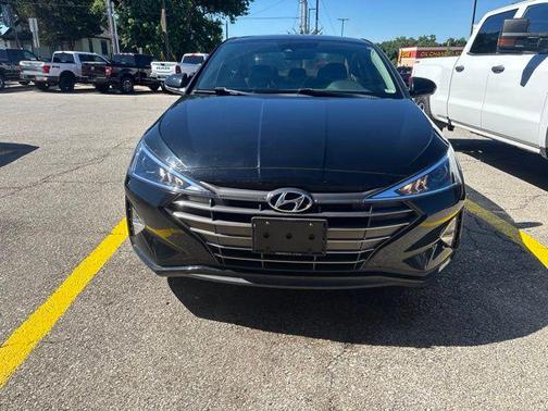 Phantom Black 2019 Hyundai ELANTRA SEL