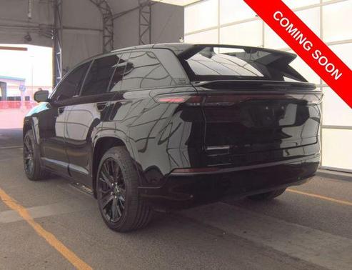 Diamond Black Crystal Pearlcoat 2024 Jeep Wagoneer S Launch Edition