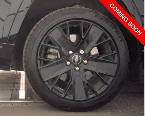 Diamond Black Crystal Pearlcoat 2024 Jeep Wagoneer S Launch Edition