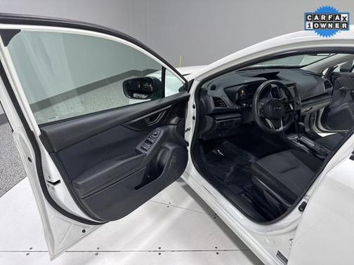 2019 Subaru Impreza 2.0i
