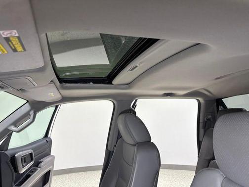 White 2013 Honda Ridgeline RTL