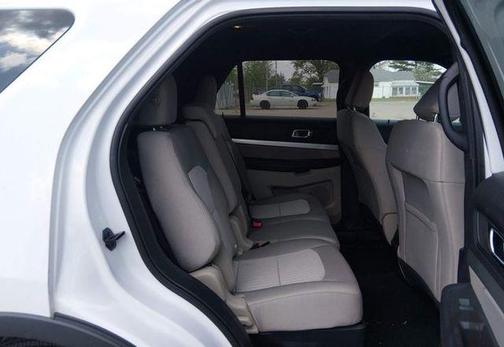 Oxford White 2019 Ford Explorer Base