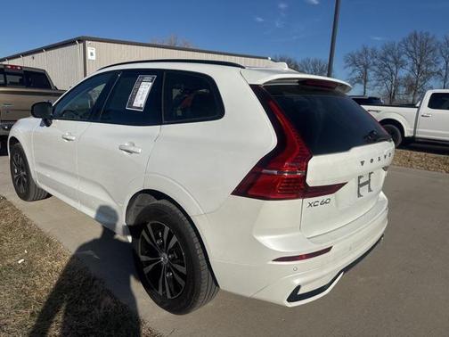 2025 Volvo XC60 B5 Core