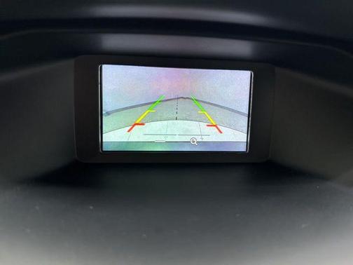 Magnetic 2018 Ford Focus SE