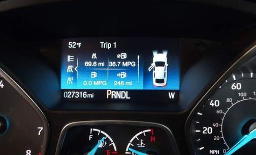 Magnetic 2018 Ford Focus SE