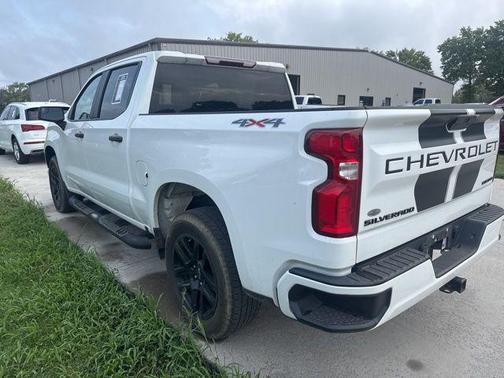 2021 Chevrolet Silverado 1500 Custom
