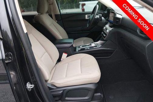 Black Metallic 2020 Ford Explorer Base