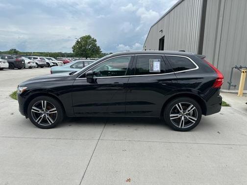 2018 Volvo XC60 T5 Momentum