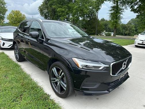 2018 Volvo XC60 T5 Momentum