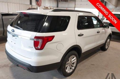 Oxford White 2017 Ford Explorer Base