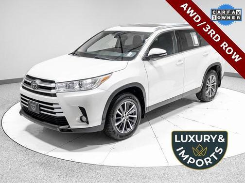 2019 Toyota Highlander SE