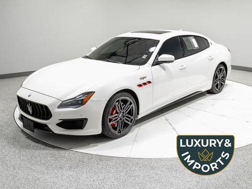 Bianco 2022 Maserati Quattroporte Trofeo