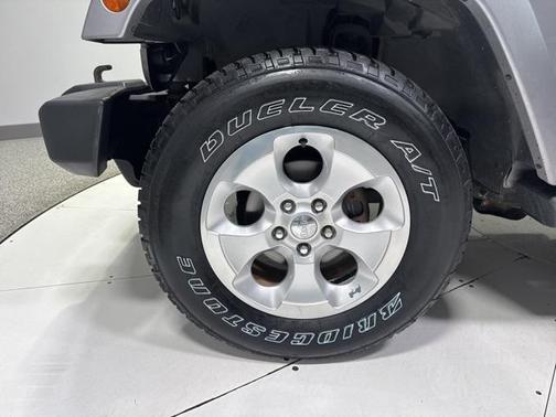 2013 Jeep Wrangler Sahara