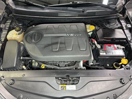 Granite Crystal Metallic Clearcoat 2016 Chrysler 200 Limited