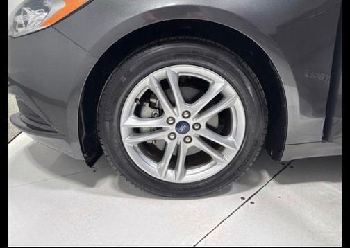 Magnetic 2018 Ford Fusion Hybrid S