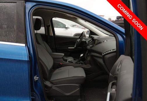 Lightning Blue Metallic 2019 Ford Escape SE