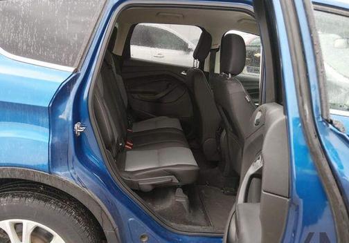 Lightning Blue Metallic 2019 Ford Escape SE