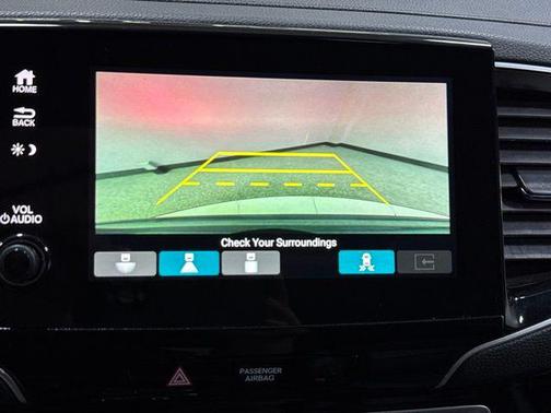 Crystal Black Pearl 2021 Honda Pilot Touring 8-Passenger